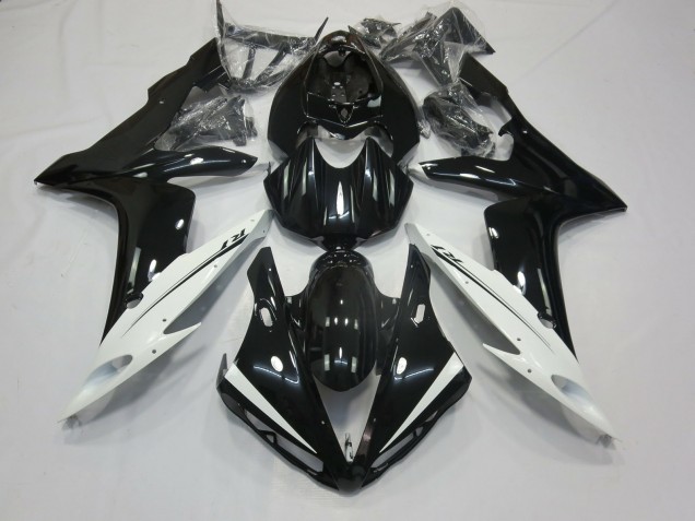 En Blanco & Negro 04-06 Yamaha R1 Carenado En Blanco & Negro 04-06 Yamaha R1 Carenado