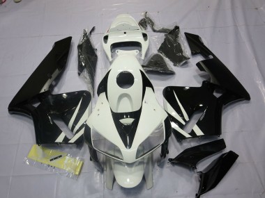 En Blanco & Negro 05-06 Honda CBR600RR Carenado