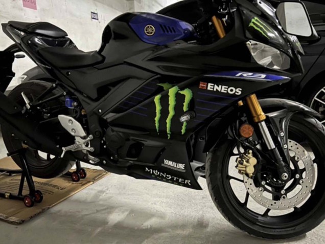Carenados Moto Yamaha YZF R3/R25 2022-2024 - Azul Negro Verde Monstruo Yamalube ENEOS