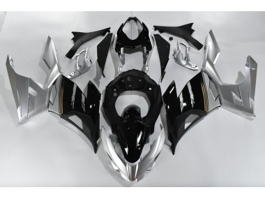 Plata & Negro 18-23 Kawasaki Ninja 400 Carenado